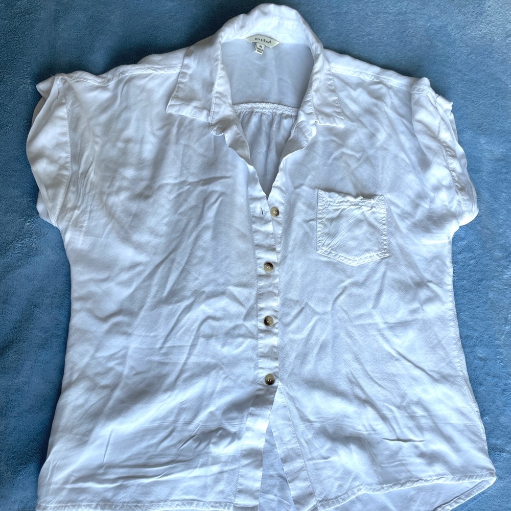 Sun & Sam White Button Short Sleeve Blouse